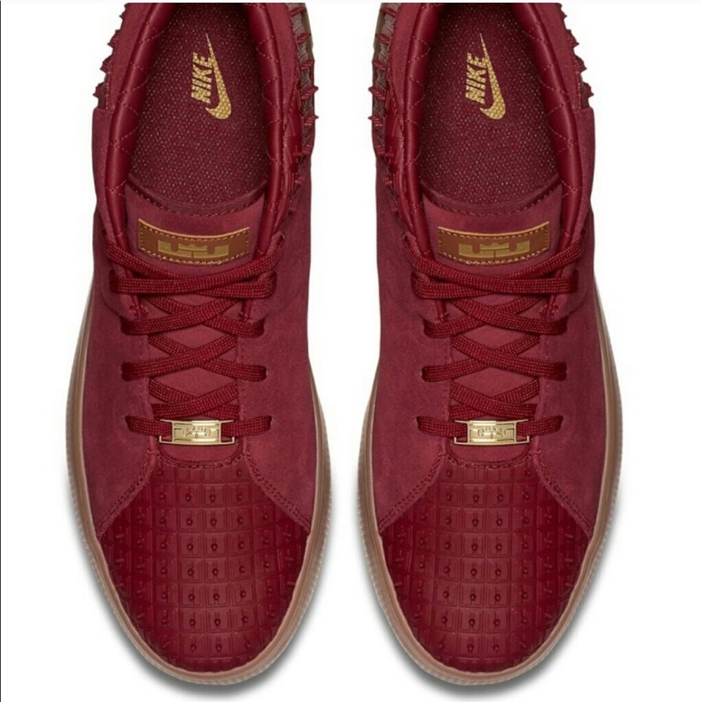 NSW Lebron Lifestyle 13 Maroon w/ Spikes